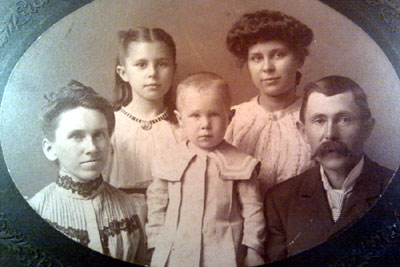 Isaac J. Rhodes & Family — 530 York Street