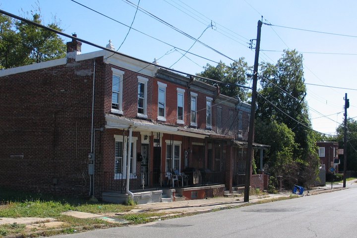 Neighbors at 2310–2312 South 9th Street, Rodenbaugh and Romaine families, 2014 photo