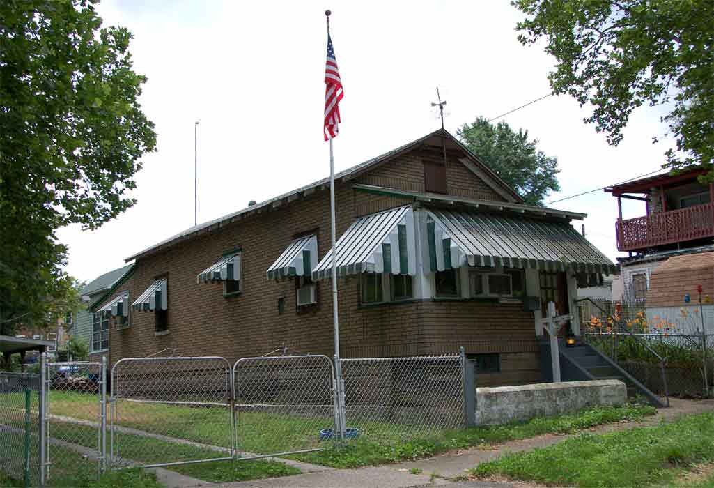 2910 Adams Avenue, photographed June 25, 2011