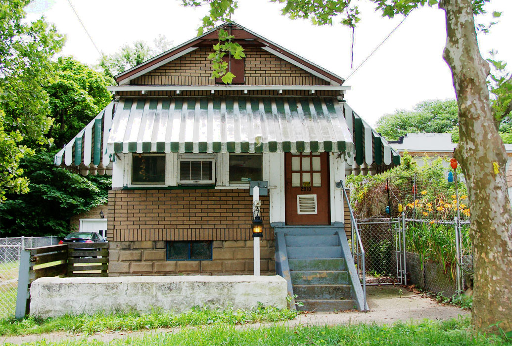 2910 Adams Avenue, photographed June 25, 2011