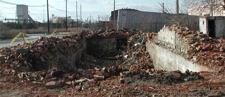 2051 Arlington Street (Rosemont Cafe / Frosty Mug), February 7, 2004