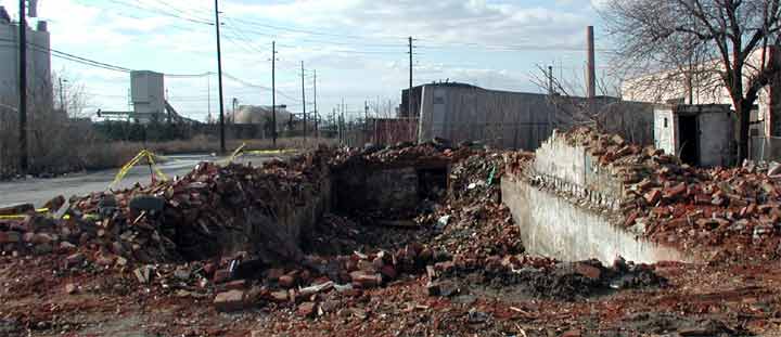 2051 Arlington Street (Rosemont Cafe / Frosty Mug), February 7, 2004