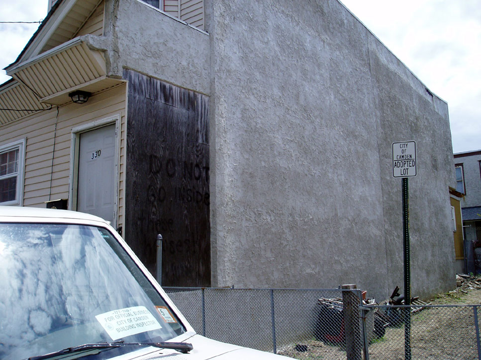 328–330 Bailey Street, May 13, 2005