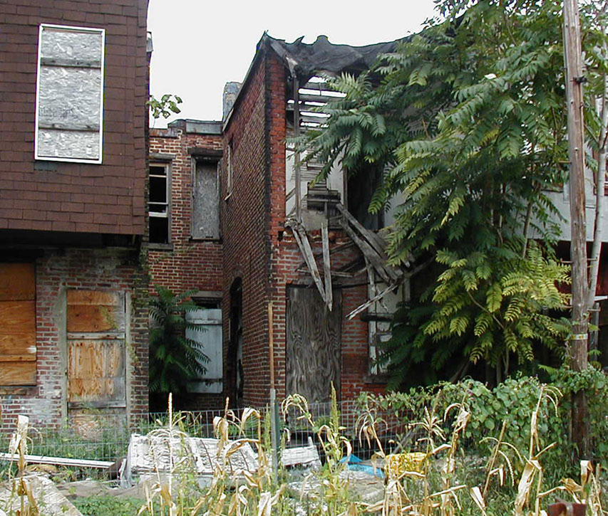 420 Bailey Street vacant — September 10, 2001