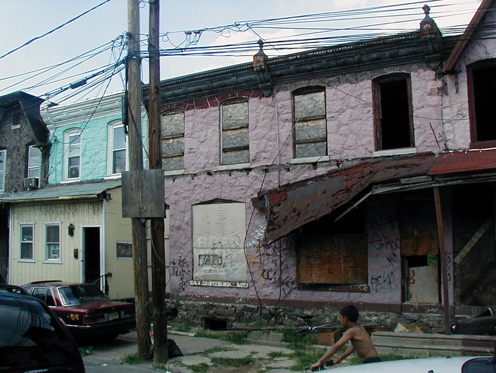 549–553 Bailey Street — July 25, 2002