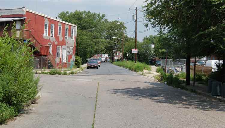 Looking north on Bank Street from in front of 2524 Bank Street, July 31, 2006