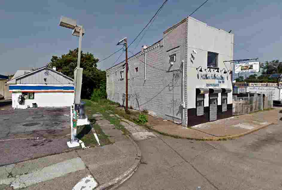 Intersection of Baxter Street and Mt. Ephraim Avenue