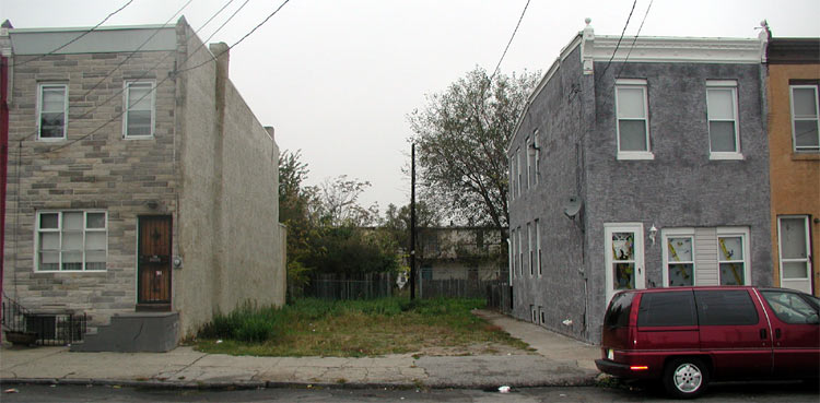 Bella Place looking north from Spruce Street, October 2004