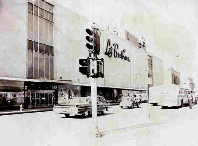 Lit Brothers Department Store, Unit Block North Broadway, 1962