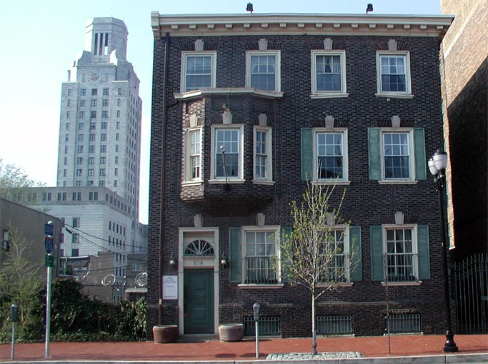 514 Cooper Street, April 17, 2004