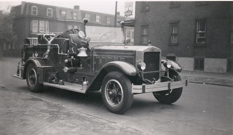 Intersection of Front & Linden Streets, circa 1950. Houses at rear are 101, 103, 105, & 107 Linden Street. 100 Linden Street is the restaurant at right. Fire truck belonged to Engine Company 6.