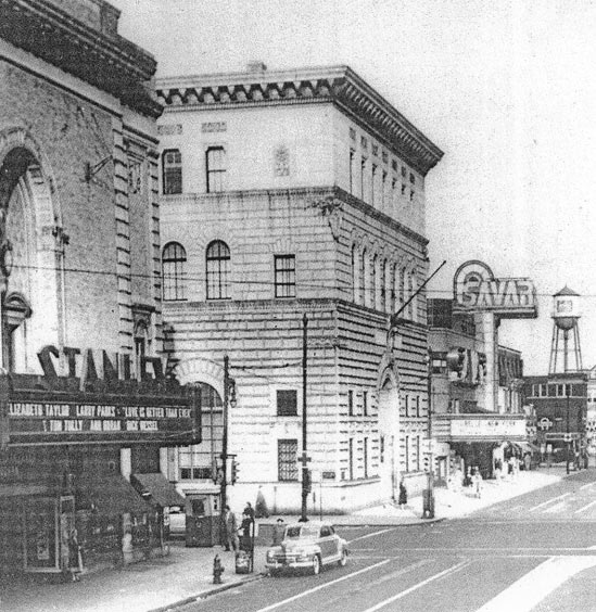 Market Street east of Broadway, showing the Stanley Theater, Camden Trust, and Savar Theater, 1952