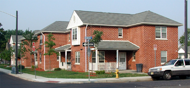 191 Morse Street at Morse & Bank Streets, July 2004