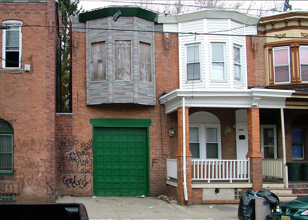 1159 and 1161 Chase Street, March 2005