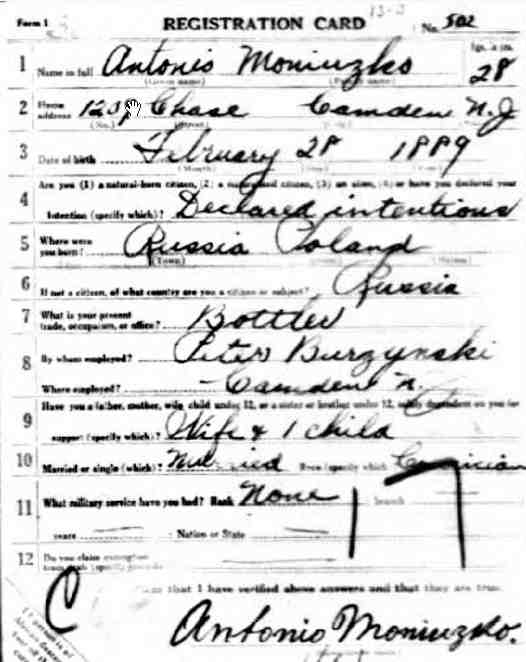 World War I draft registration card of Antonio Moniuzklo, 1209 Chase Street, Camden NJ