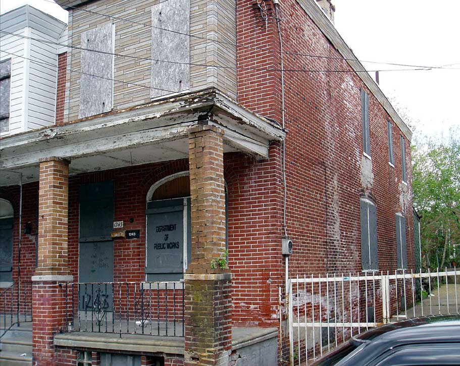 1243 Chase Street, May 2005