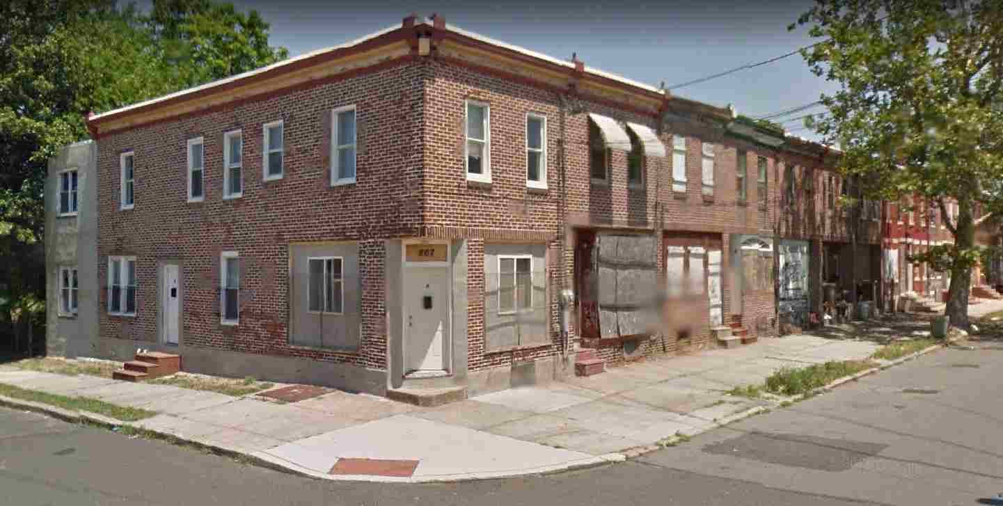 867 to 883 Chelton Avenue, 2012