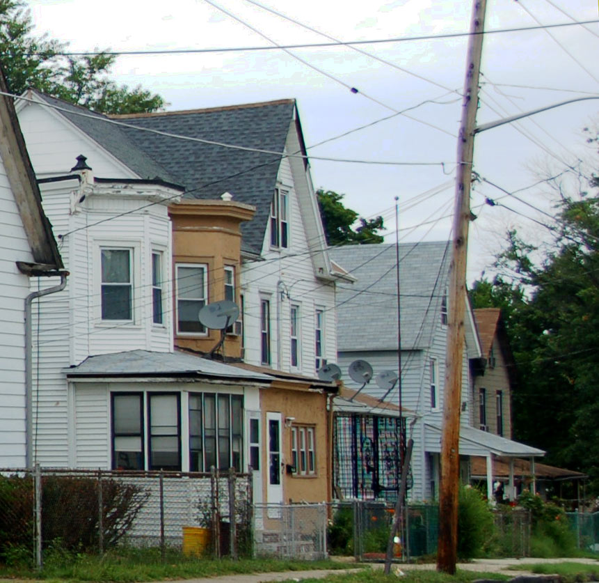 Looking Northwest on Concord Avenue from North 27th Street, July 13, 2011