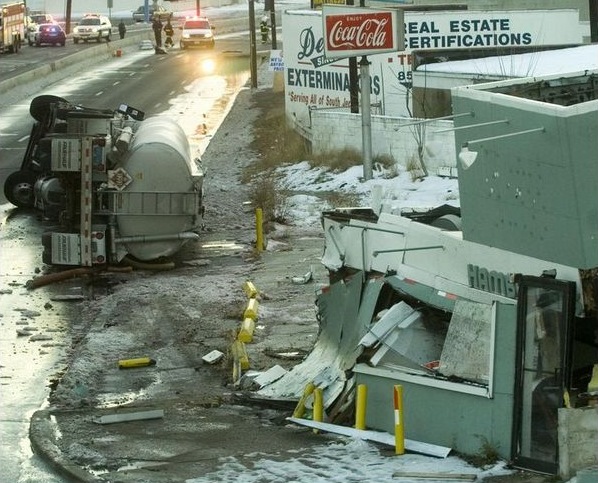 Crescent Boulevard at Federal Street — December 11, 2005