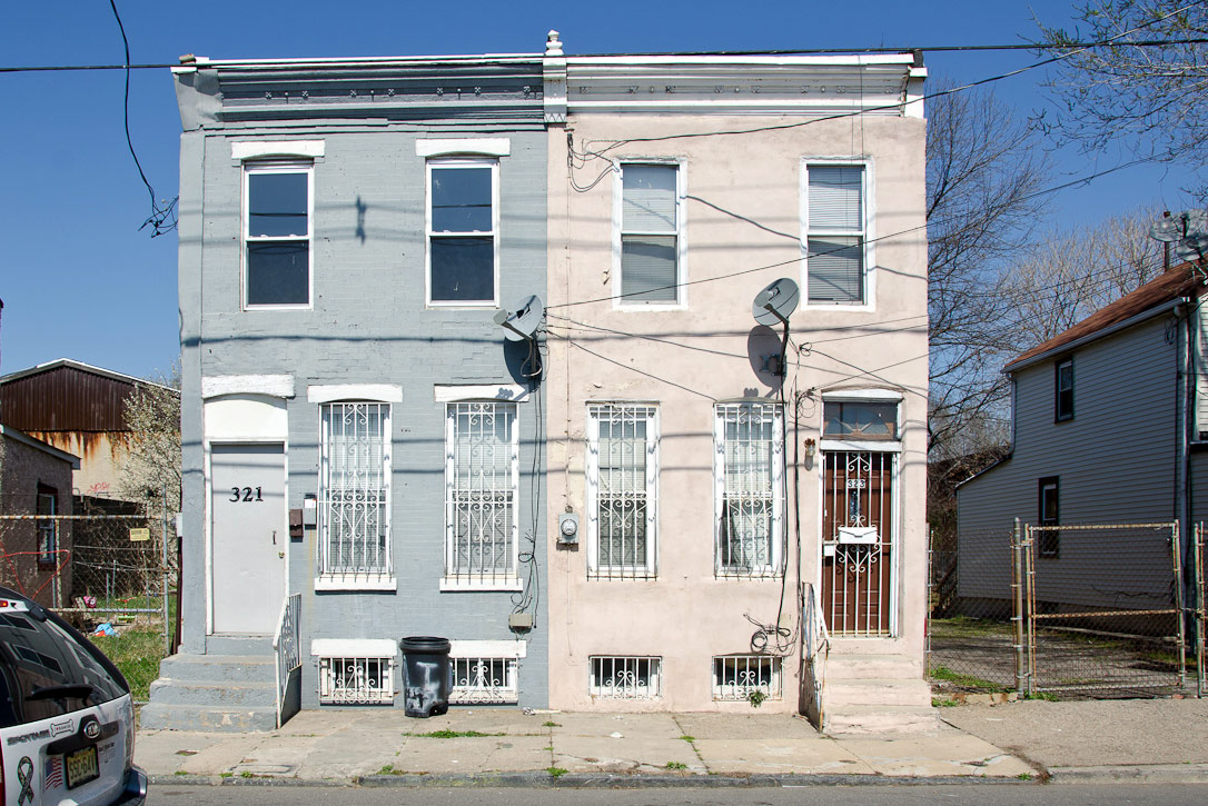 321-1/2 Division Street — Photograph taken March 19, 2012