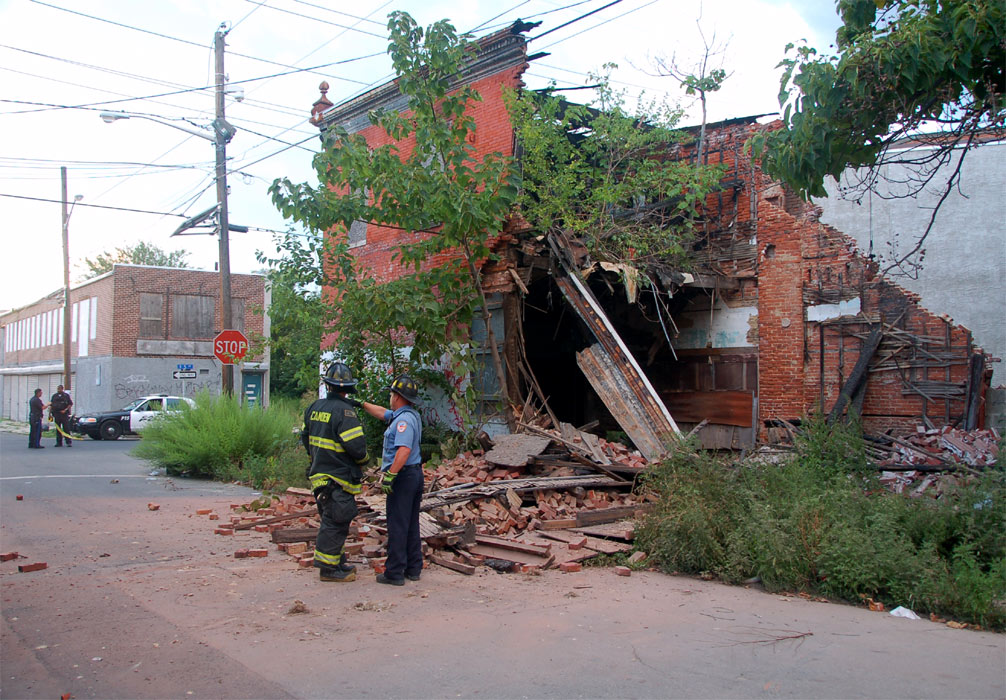 Looking Northwest on Division Street towards South 5th Street from Coates Alley, July 31, 2011