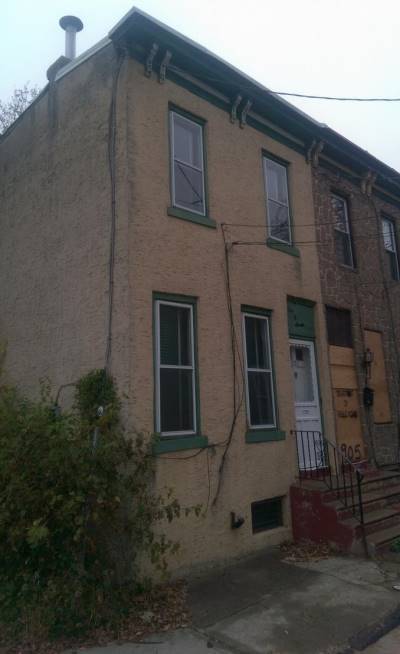 907 Douglass Street, 2012