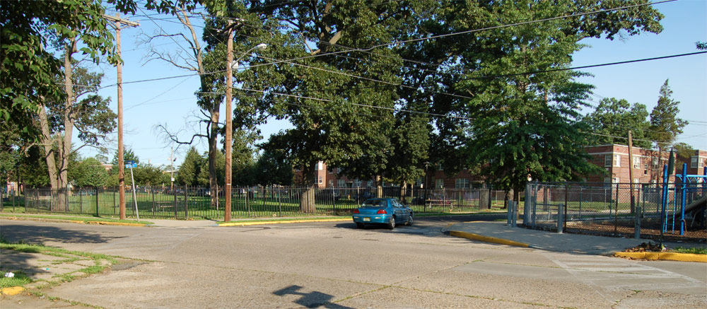 Northwest corner of South Dudley Street and Fremont Avenue — Alberta Woods Park, July 7, 2006