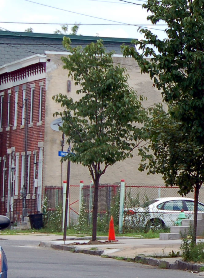 South 4th Street and Emerald Street intersection, looking northeast, June 25, 2011