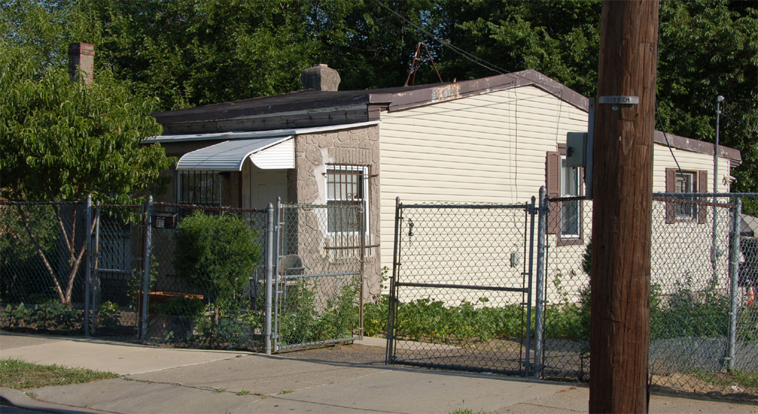 813 Fairview Street, July 2, 2011