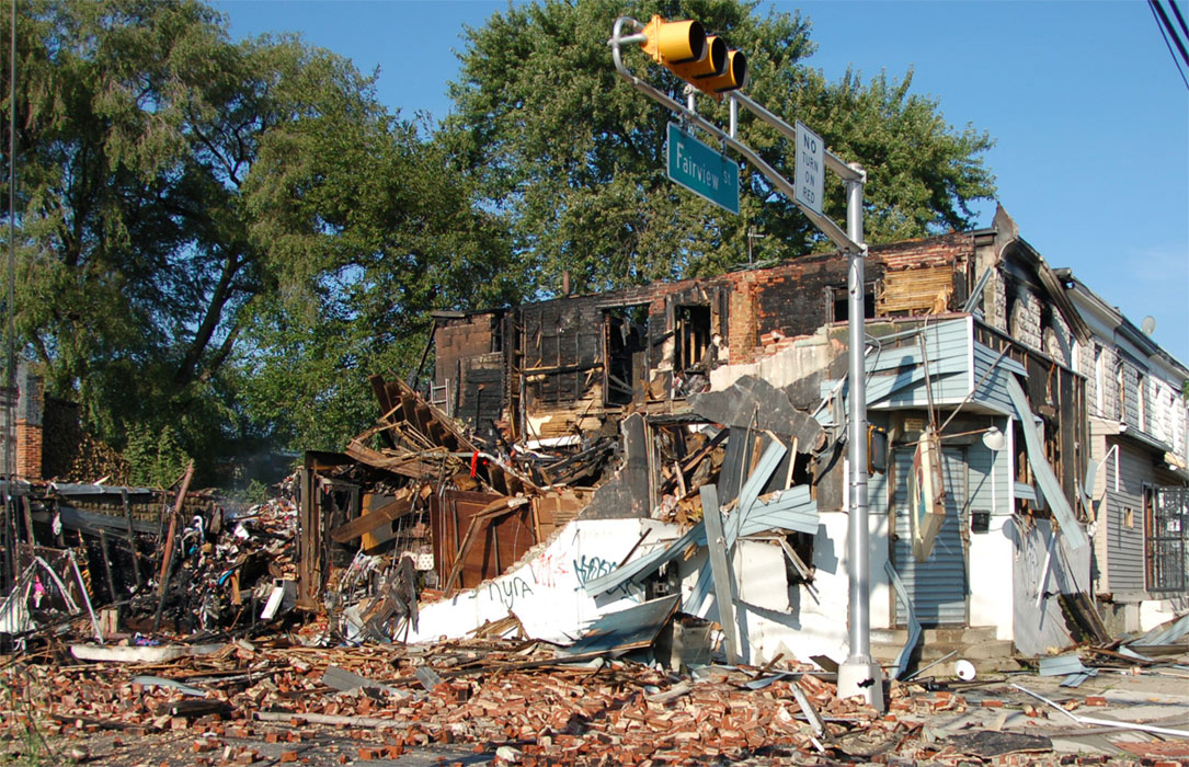 876 Fairview Street, July 2, 2011