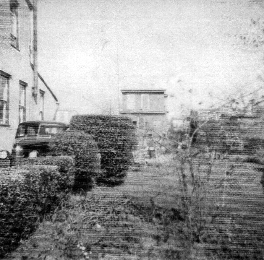 965 Fairview Street — side view