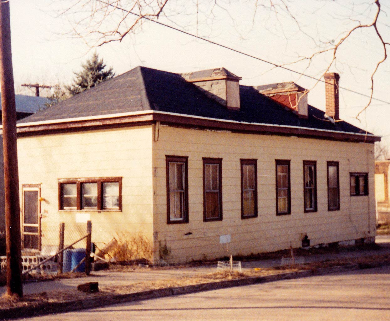 3230 Farragut Avenue — Wallis Cassidy Family, January 9, 1998