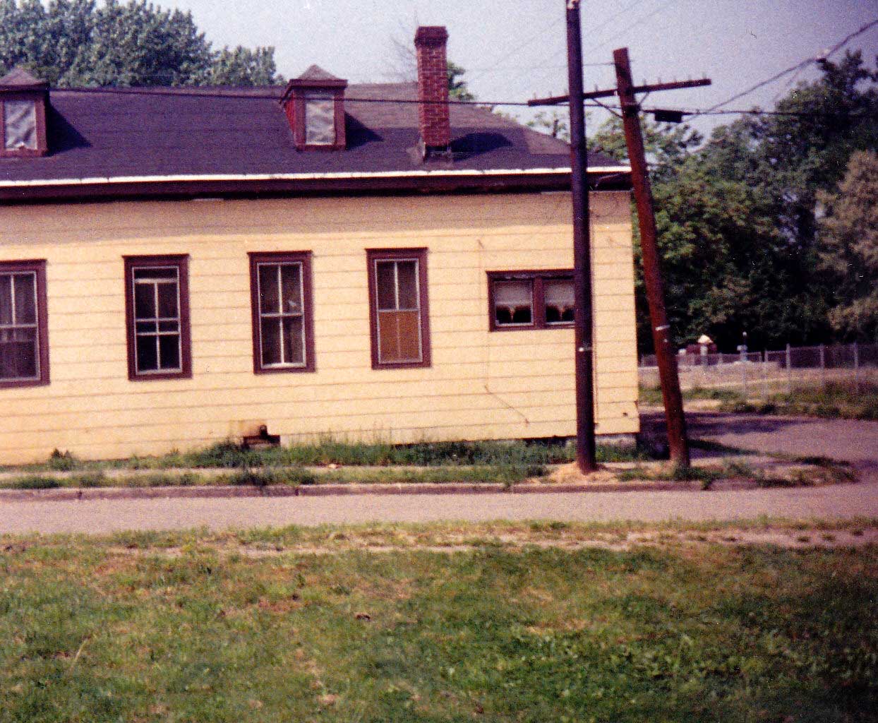 3230 Farragut Avenue — Wallis Cassidy Family, January 9, 1998