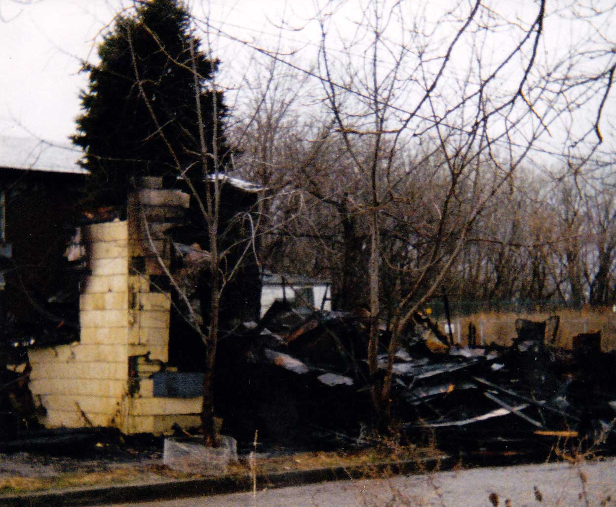 3230 Farragut Avenue — Wallis Cassidy Family, January 9, 1998