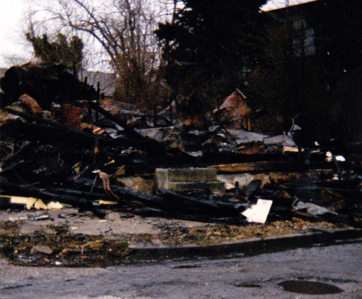 3230 Farragut Avenue — Wallis Cassidy Family, January 9, 1998