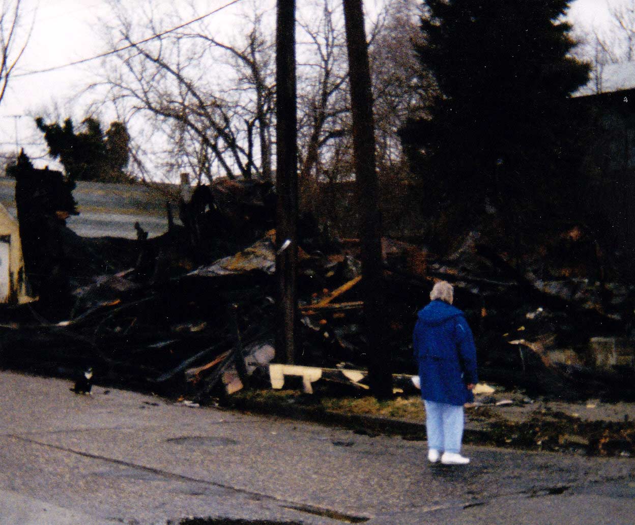 3230 Farragut Avenue — Wallis Cassidy Family, January 9, 1998