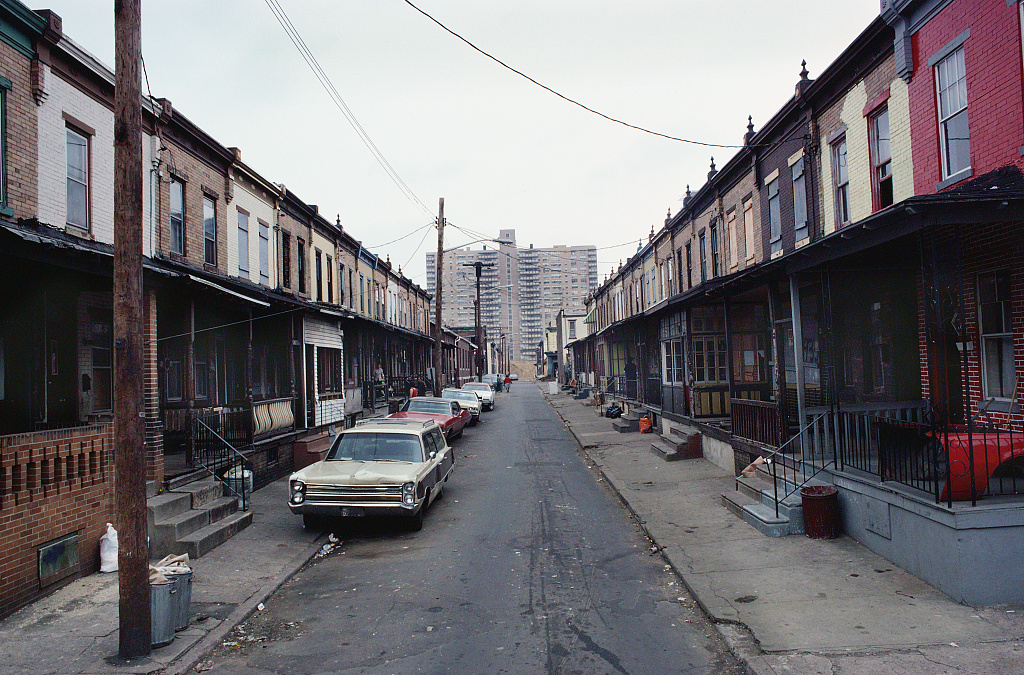 Fern Street, North Camden, 1979 — Camilo José Vergara