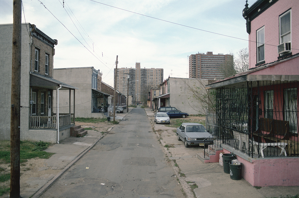 Fern Street, North Camden, 2004 — Camilo José Vergara