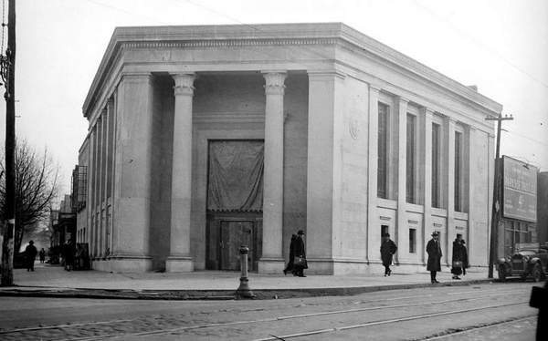 Parkside Trust Company at the southeast corner of Haddon Avenue and Kaighn Avenue, 1926