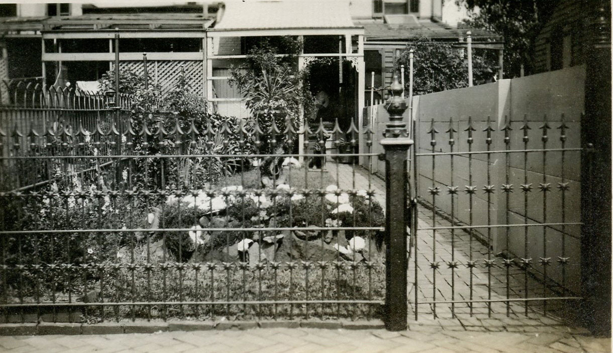 429 Henry Street viewed from the west, Shemely family home