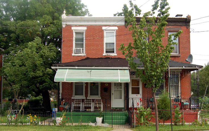 2917 and 2919 High Street, July 25, 2006