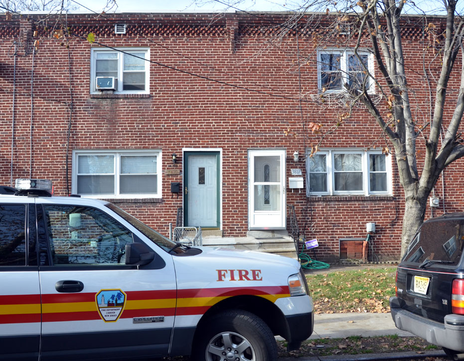 3815 and 3817 High Street, November 19, 2011
