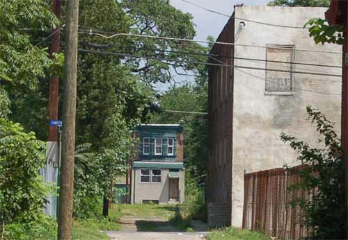 Intersection of Chestnut Street and Maurice Street, 2006