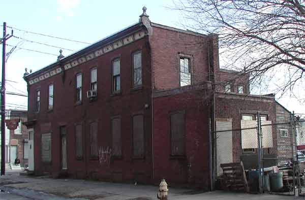 Belleview Inn, 2001 Broadway — February 7, 2004