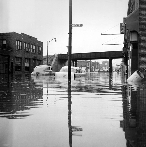 Looking west on Kaighn Avenue from South 10th Street, August 11, 1958