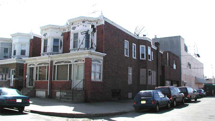 1401–03 Princess Avenue, Camden, March 2003 — view from Langham Avenue