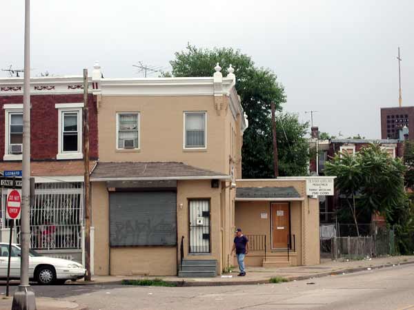 2 Leonard Avenue — July 2004