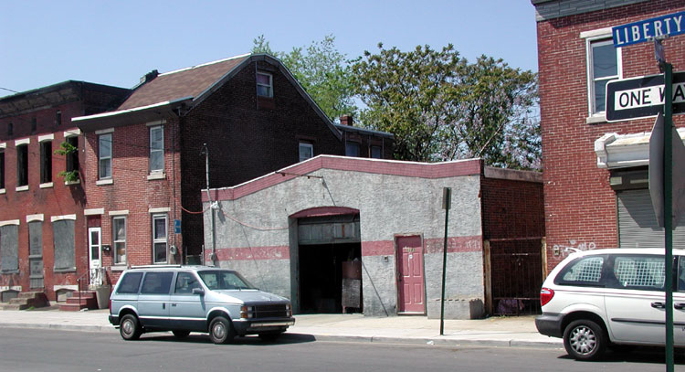 1181, 1183, and 1185–1187 Liberty Street, May 2004