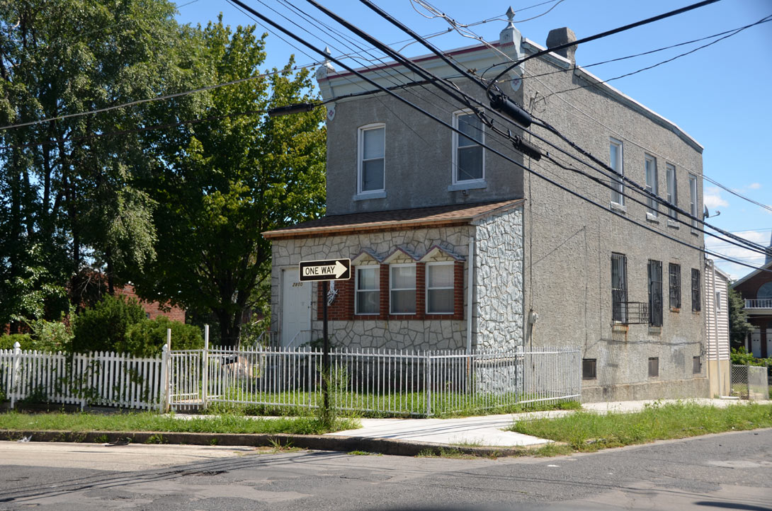 2800 Lincoln Avenue, August 22, 2011