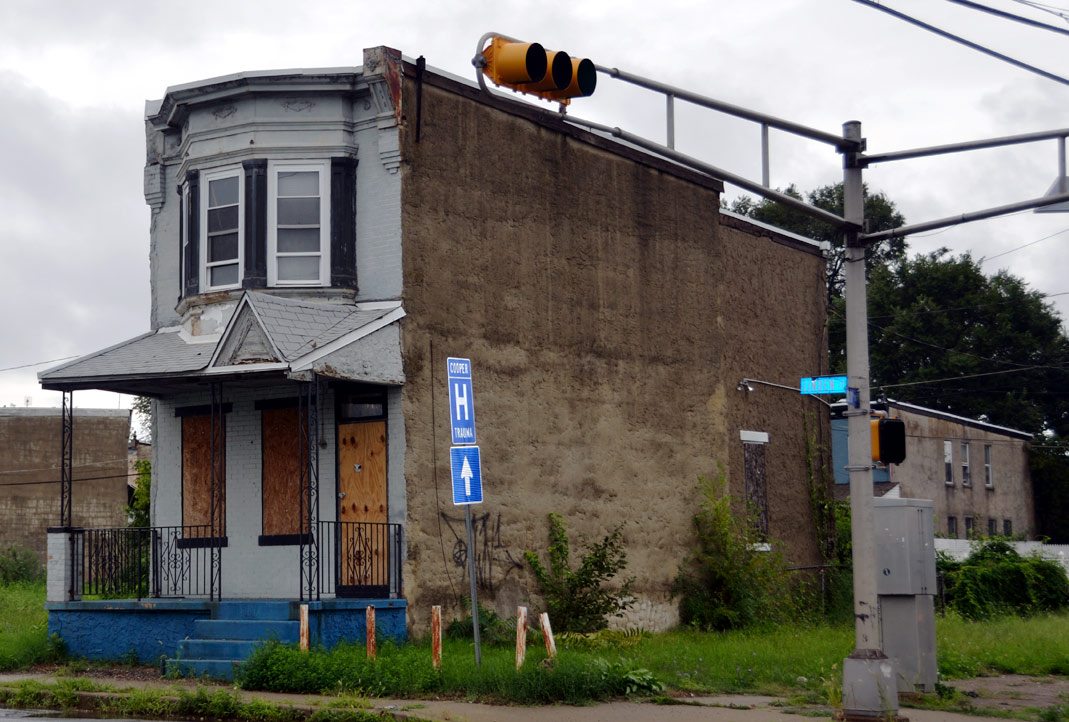 949 Linden Street, August 27, 2011